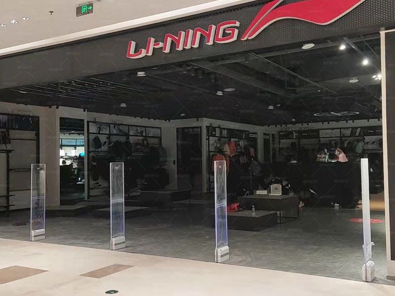 Li Ning marka mağazası kübik akustik manyetik hırsızlık önleme cihazı AM9800'ü kurdu